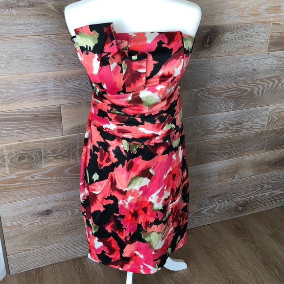 Roulette Dresses & Skirts - Strapless dress